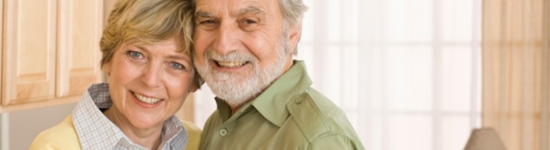 Amistosos, activos y comprometidos, los rasgos para tener un buen envejecer